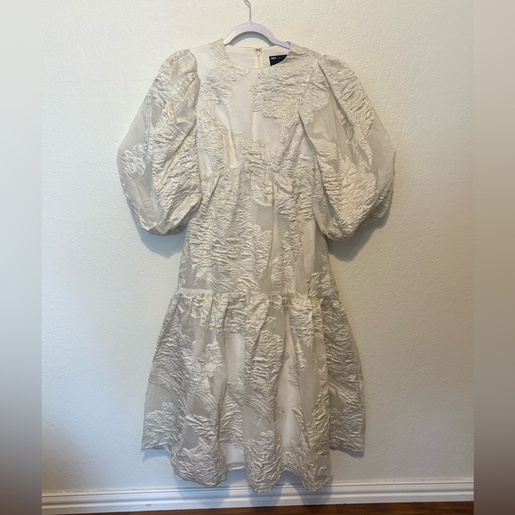 ASOS EDITION Tiered Metallic Floral Jacquard Midi Dress – Ivory/White NWT Size 4 - Picture 12 of 16